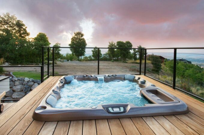 All You Need to Know Before Choosing The Right Hot Tub for Your Home