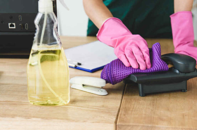 How to Clean Workplace Professionally