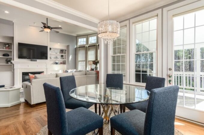 Putting Together the Perfect Family Dining Room – Tips and Tricks