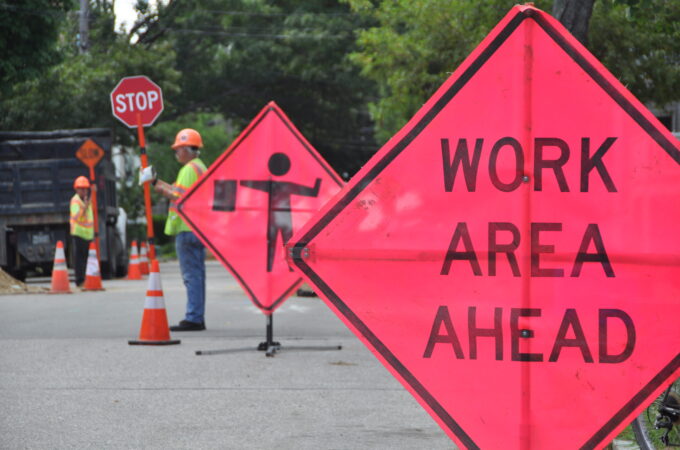 How Construction Signs Boost Up Your Business