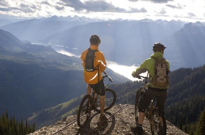 8 Mountain Biking Towns in the US to Add to Your Bucket List