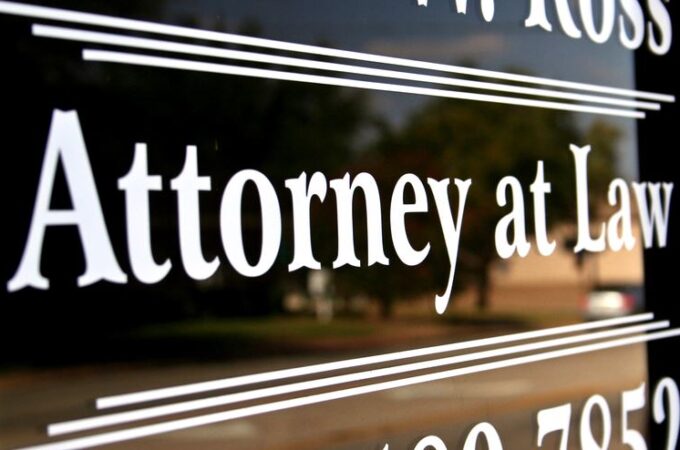 Things To Consider When Choosing an Attorney
