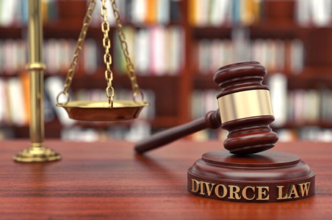 How to Choose the Best Family Divorce Lawyer?