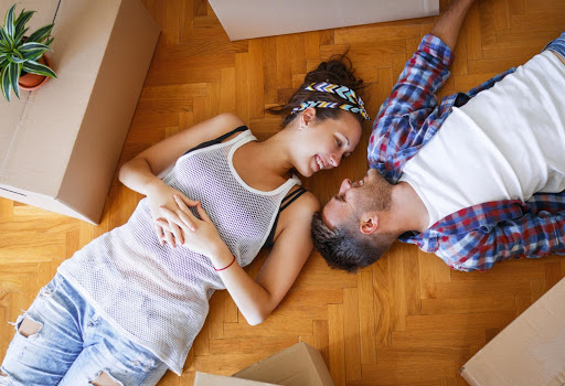 Taking Your Relationship to the Next Level: 5 Telltale Signs It’s Time to Move In Together