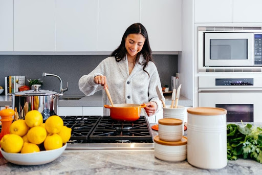 4 Ways to Get Yourself to Cook More and Healthy at Home