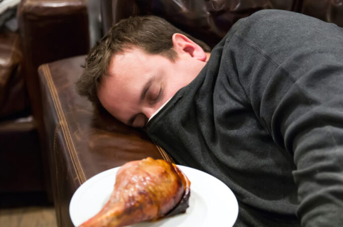 Stop Napping — 3 Things You Should Do Instead After Eating a Large Meal