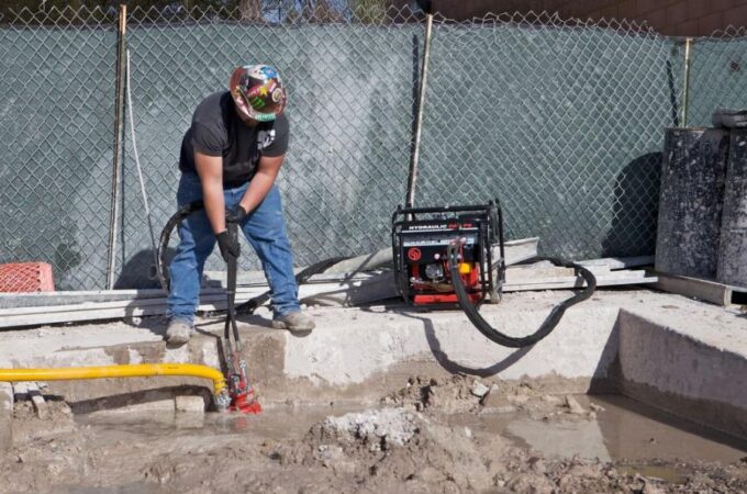 Factors To Consider When Selecting A Submersible Pump for Construction