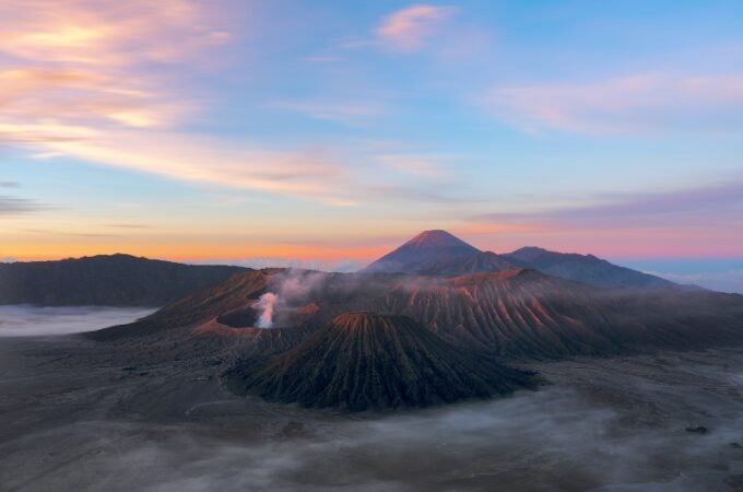 Take In The Majesty Of Nature’s Greatest Spectacles With A Volcano Tour Of The Big Island