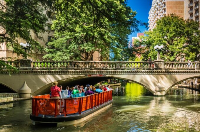 A Guide to a Weekend Trip and Budget-Friendly Hotels in San Antonio
