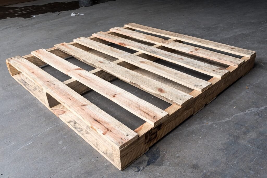 How to Choose The Right Wooden Pallet Manufacturer to Meet Your Needs