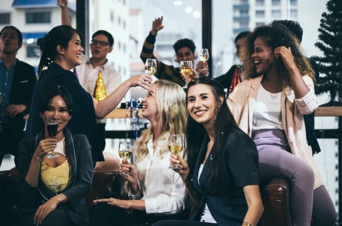 5 Tips For a Perfect Office Party