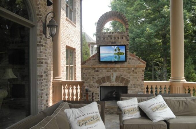 Must-haves Before Buying an Outdoor TV