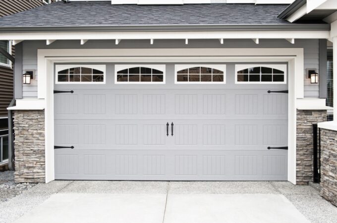 Common Garage Door Problems Homeowners Face