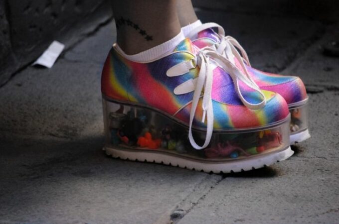 Why Platform Shoes are Popular for Raves