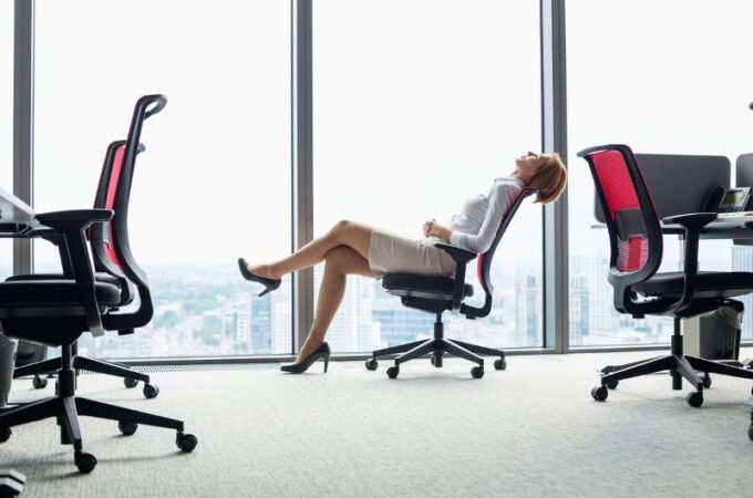 Your Complete Guide For Buying Office Chairs