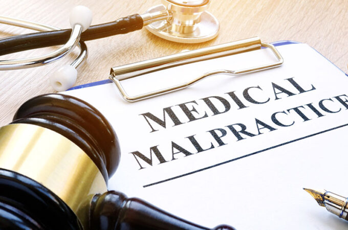Medical Malpractice Lawsuits: What You Need to Do and When You Need to Hire a Medical Malpractice Attorney