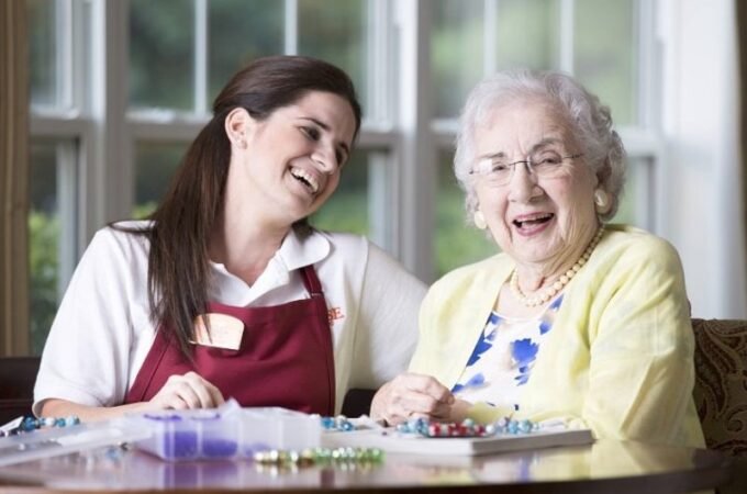 What to Consider When Choosing a Senior Living Community