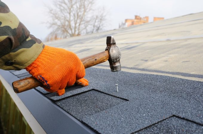 7 Benefits of Hiring Professionals for your Roof Leak Repairs