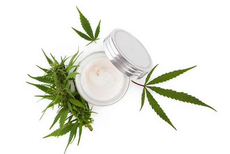 10 Benefits of Using Lotion With Hemp