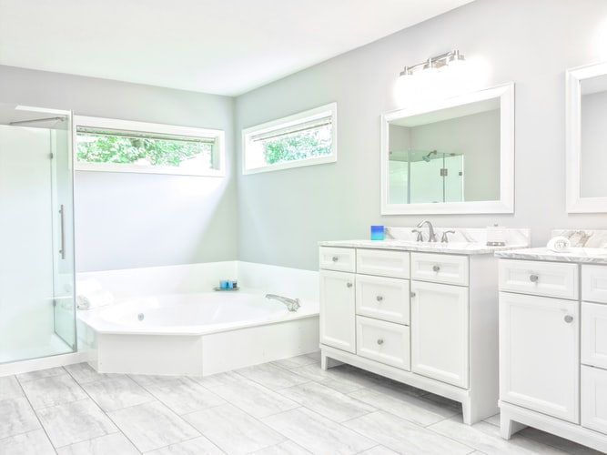 5 Best Interior Design Tips to Create a Luxurious Bathroom
