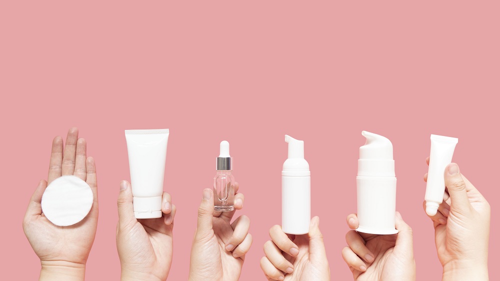 4 Reasons Your Moisturizer Might Not Be The Right One