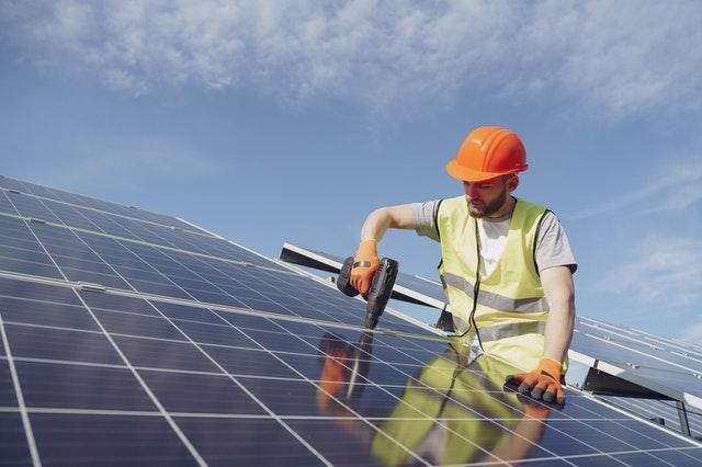 What You Should Know Before Installing Solar Panels on Your Roof