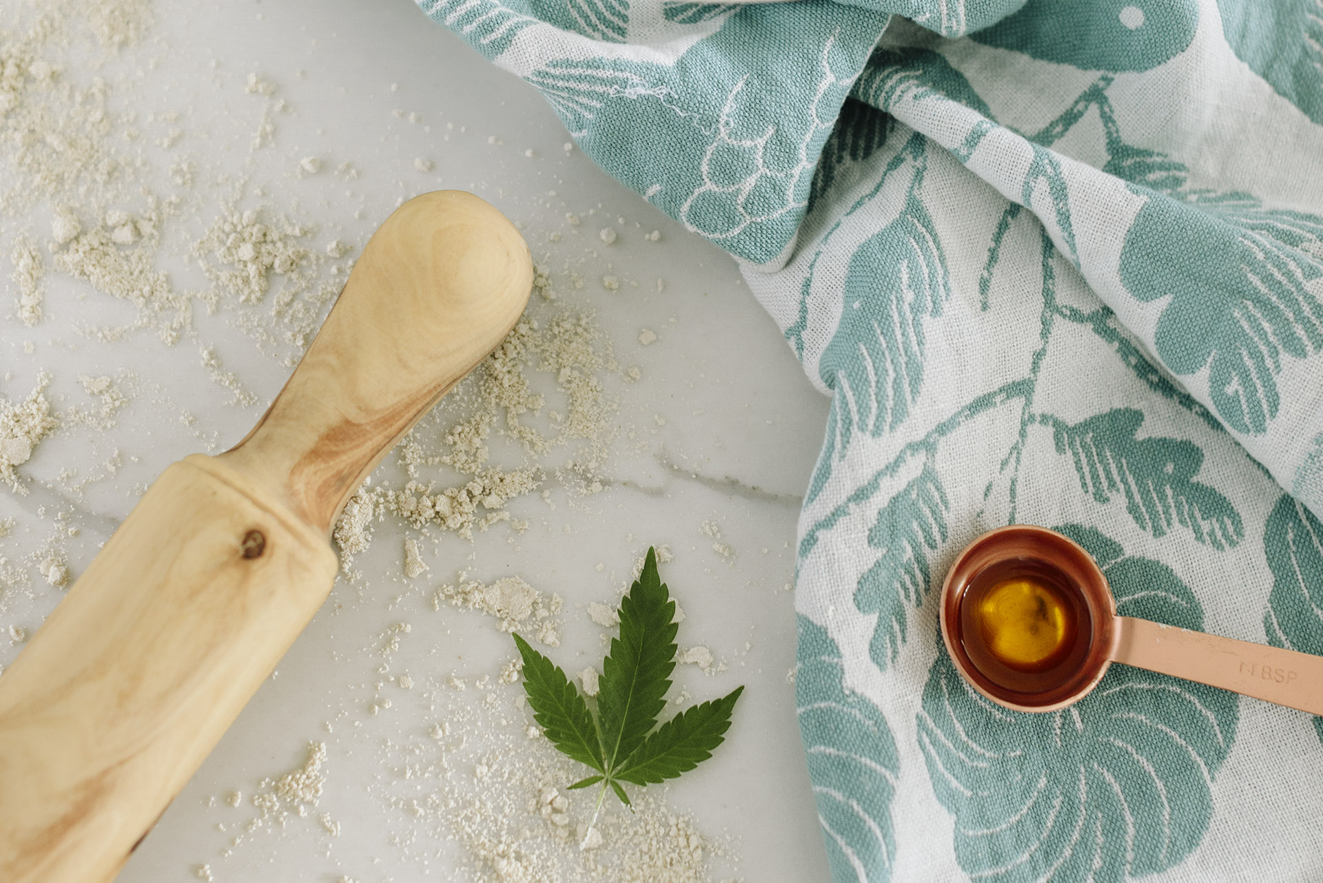 The Beginner’s Guide to Cook With CBD Oil
