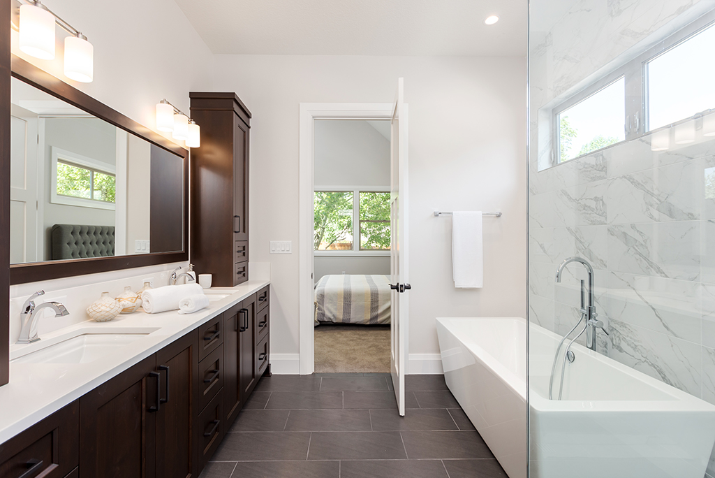 5 Ways on how to Make Your Bathroom Renovation cheap but look luxurious