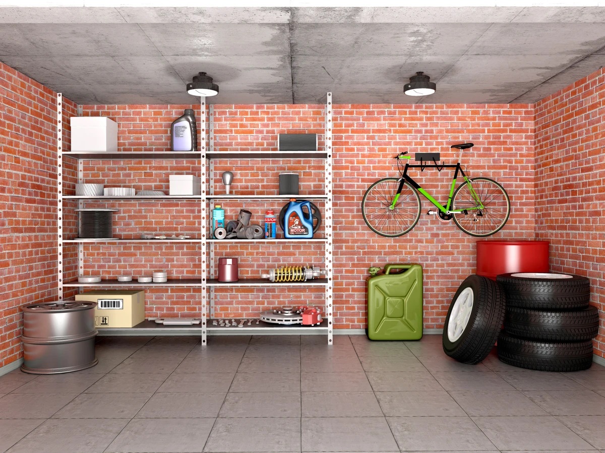 8 Tips for Decluttering Your Garage Before Summer