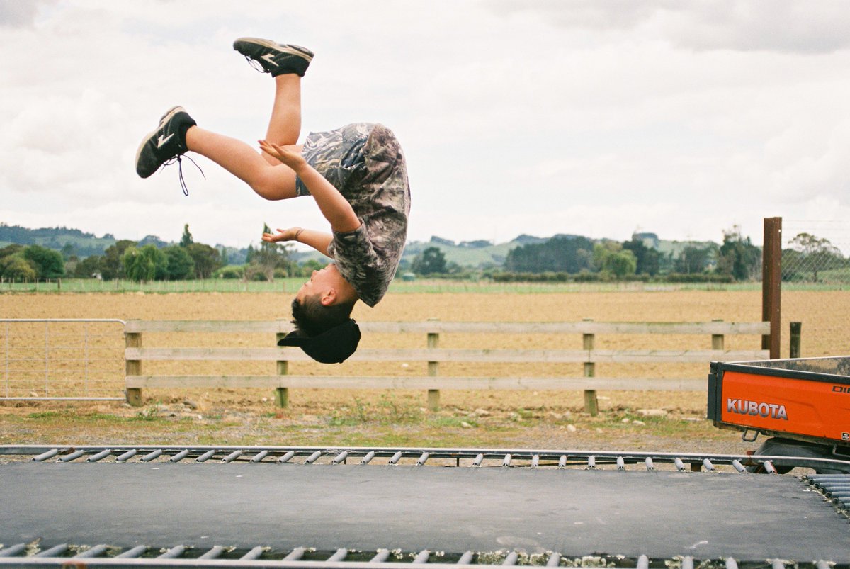 5 Tips to Easily Set Up a Trampoline for Beginners