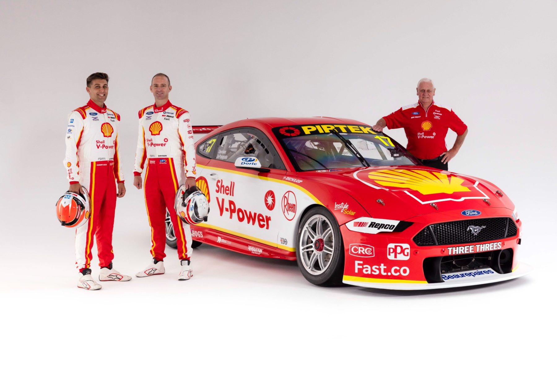 How to Choose the Perfect Shell V-Power Racing Team Merchandise?