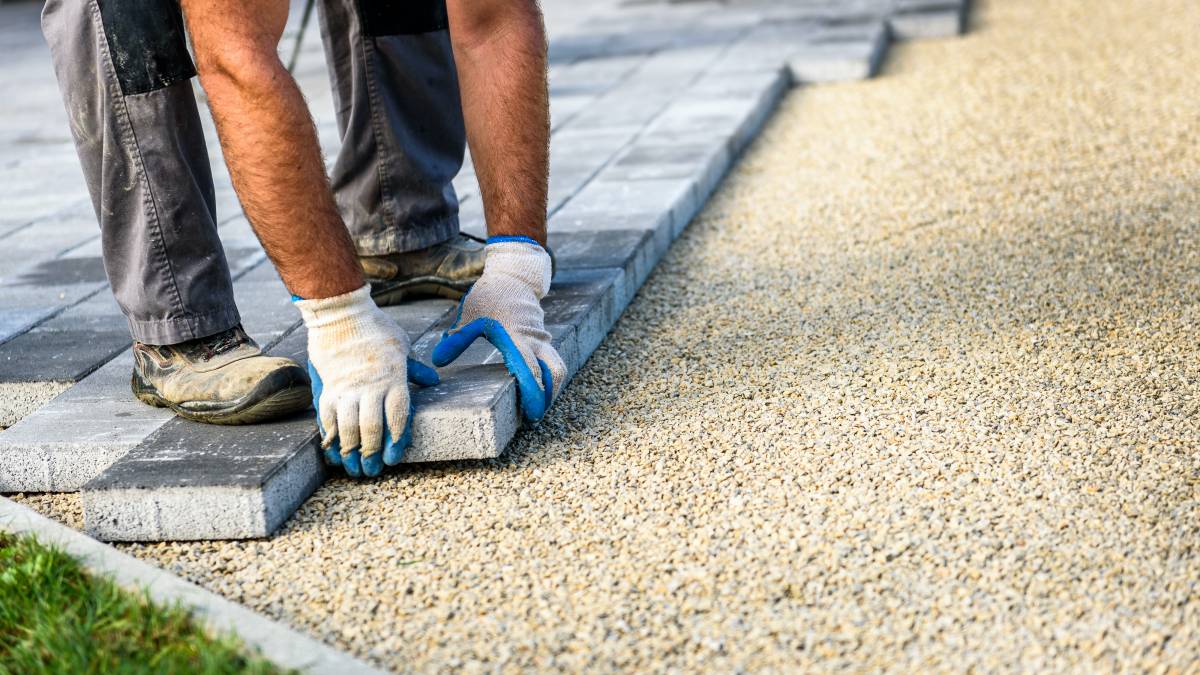 Top Reasons to Hire Paving Services for Pathway Installation and Repairs