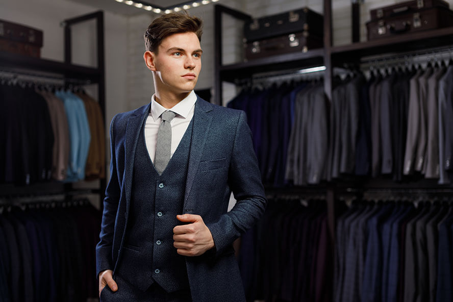 TOP 5 SUITS EVERY MAN SHOULD HAVE