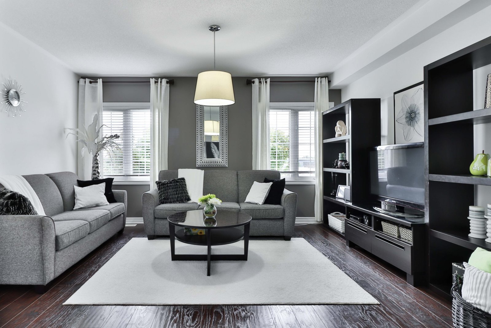 Practical Tips for Designing a Spectacular Living Room