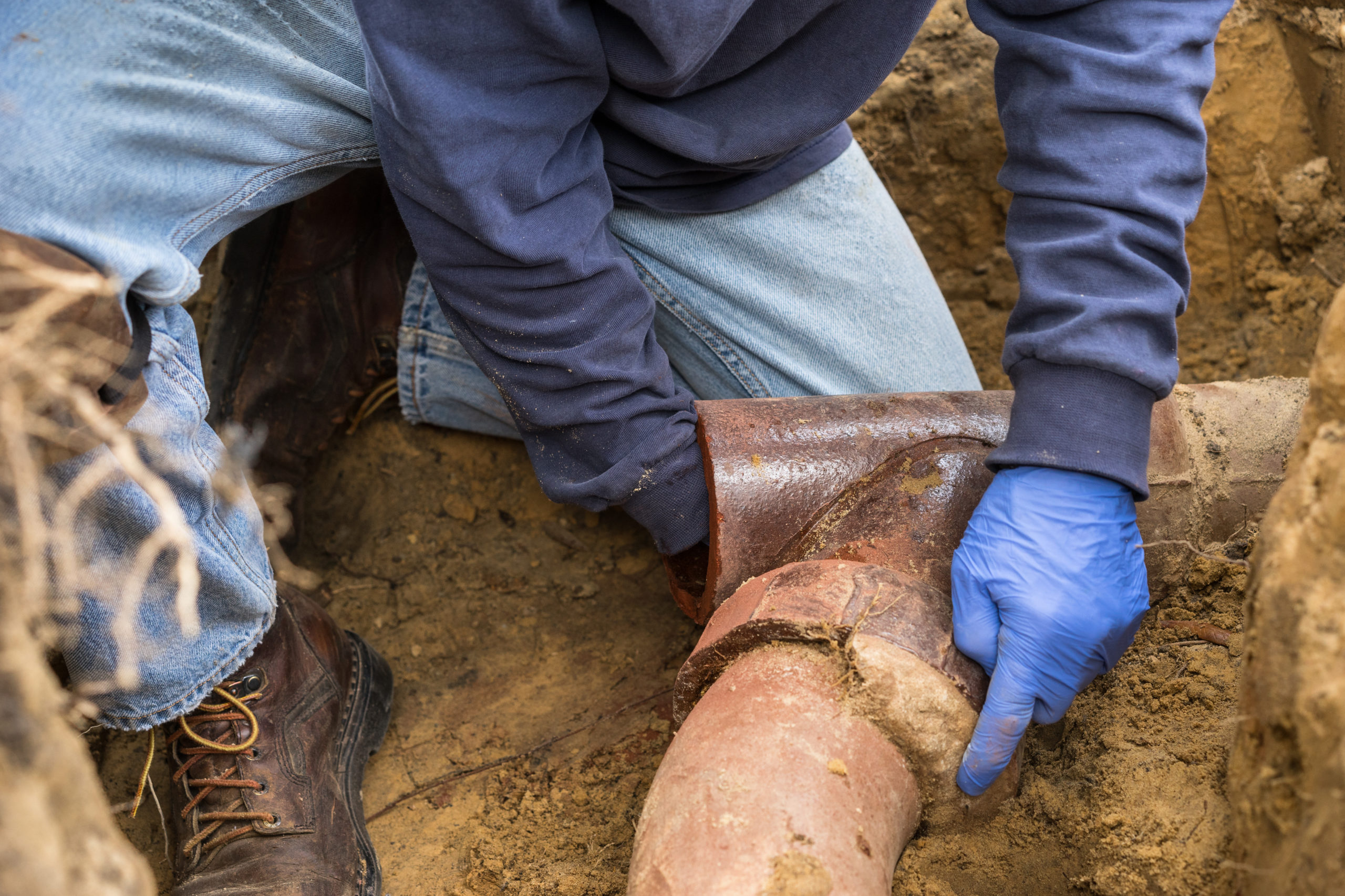 7 Signs You Need To Call Sewer Repair And Excavation Services