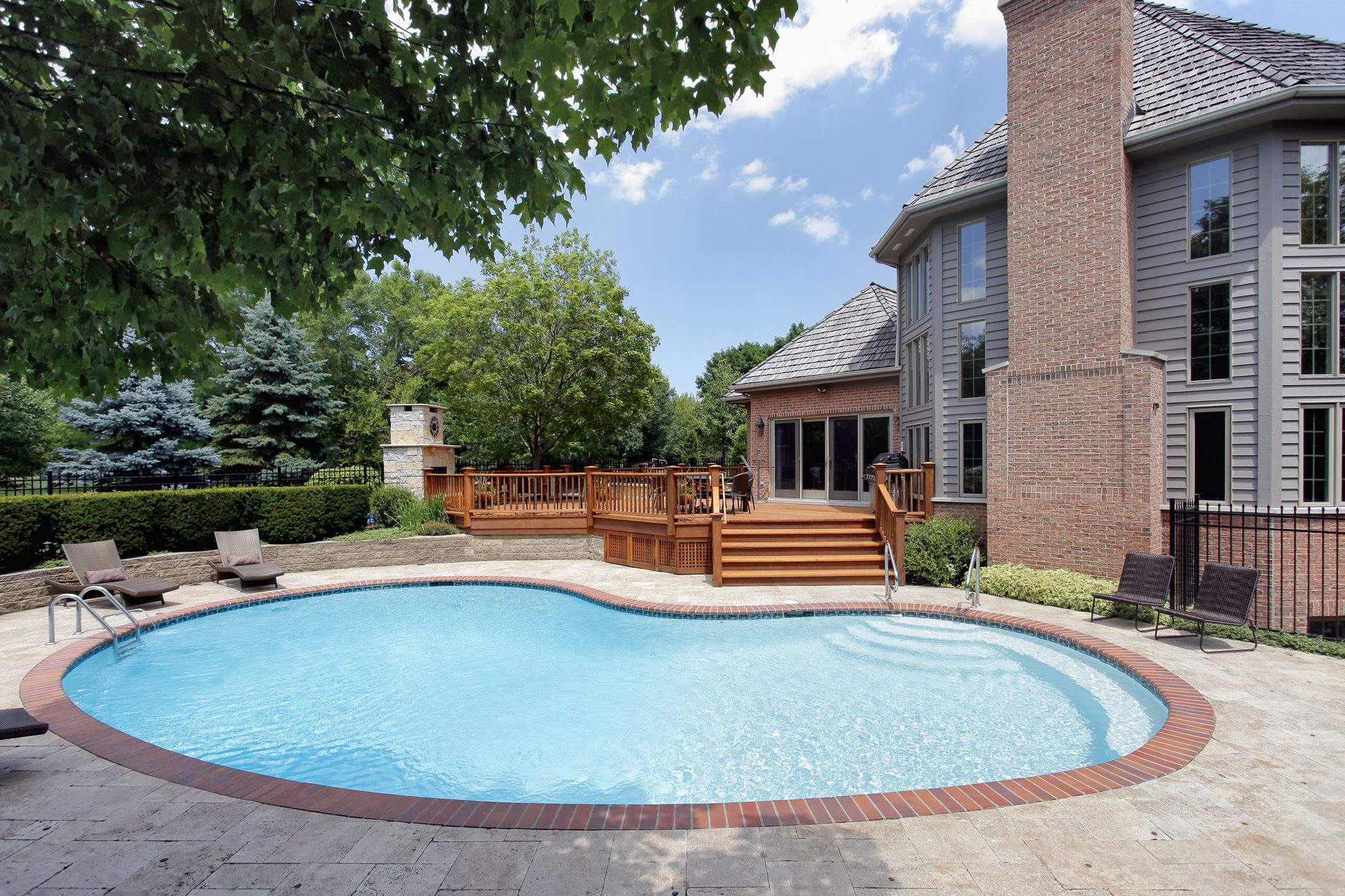 6 Reasons You Need A Pro To Pressure Wash Your Pool