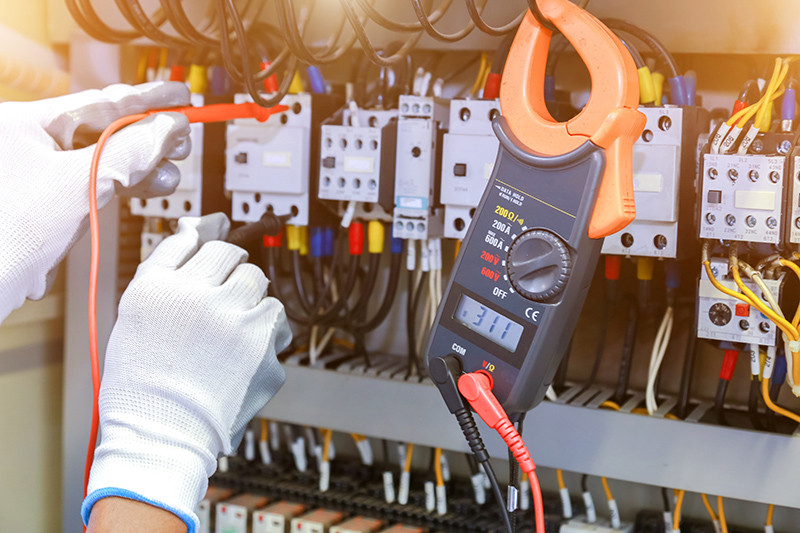 10 Things To Look For In An Electrical Contractor: Poowong Power PTY LTD Guide
