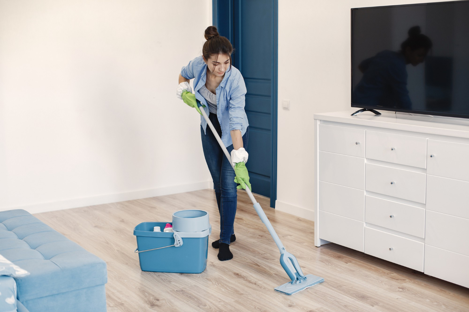 How to Clean Your House Like a Professional