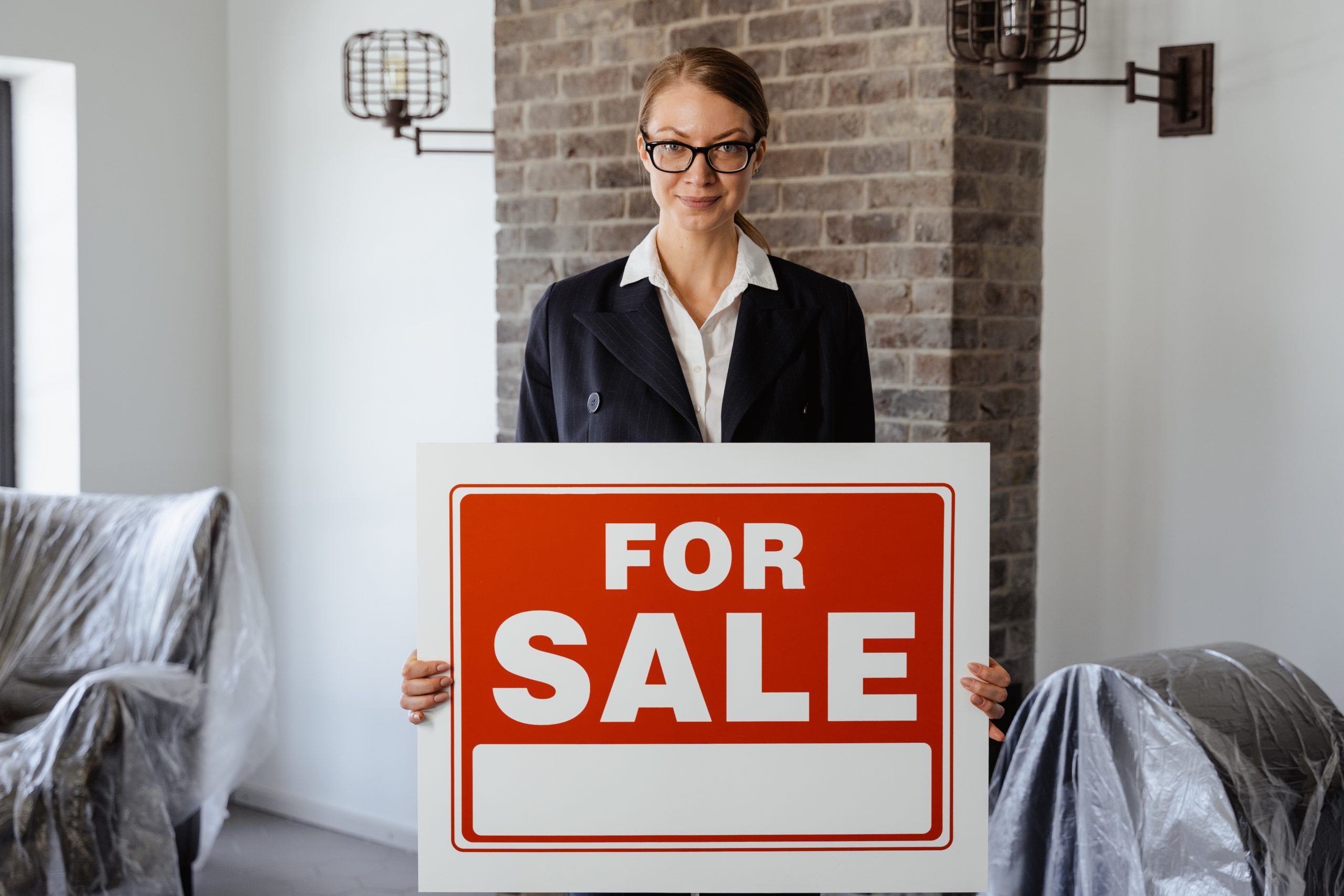 3 Reasons to Sell Your House Before Purchasing a New One