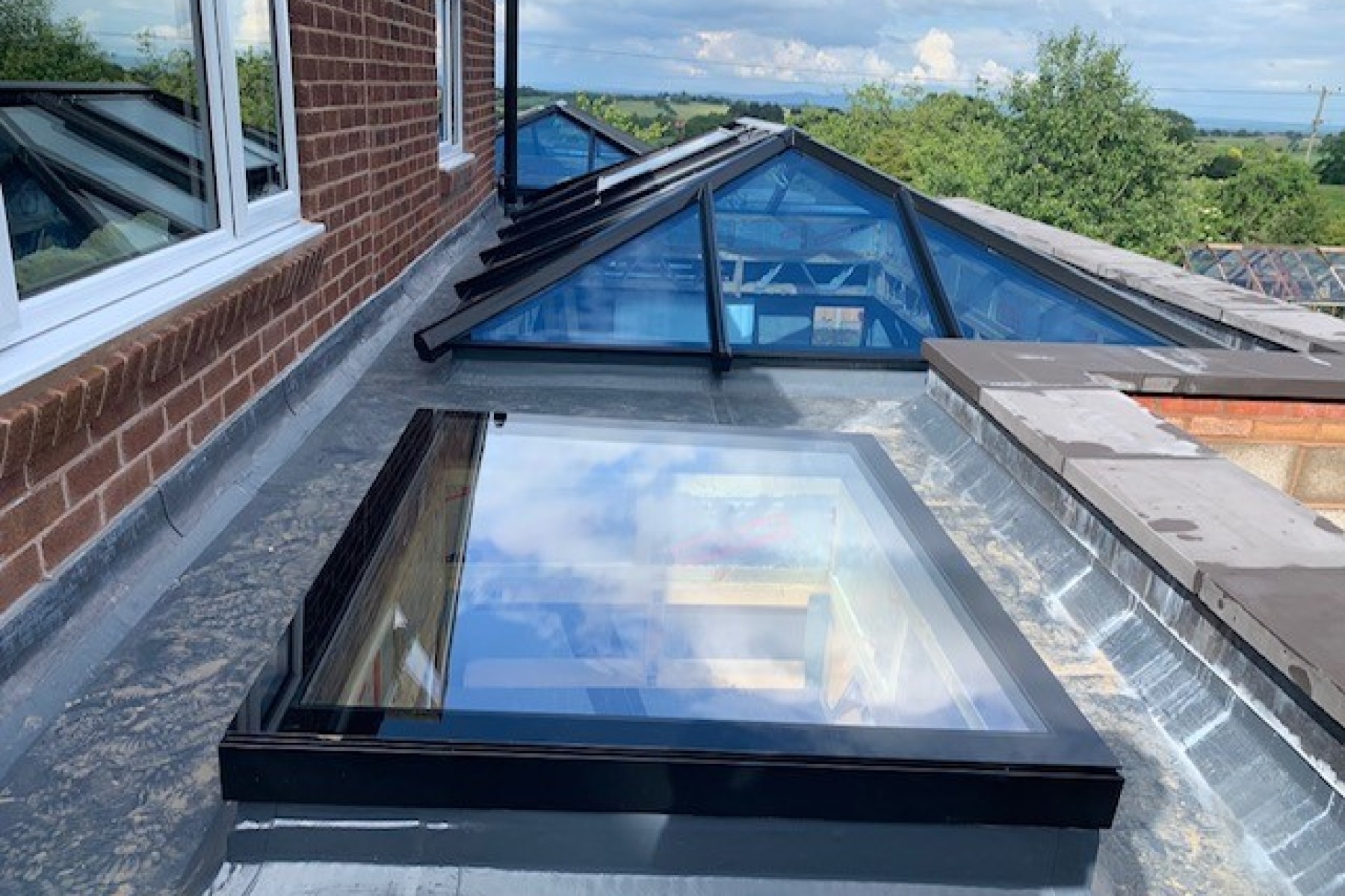 Flat Rooflights: How Can They Give Your Home A Classy Look