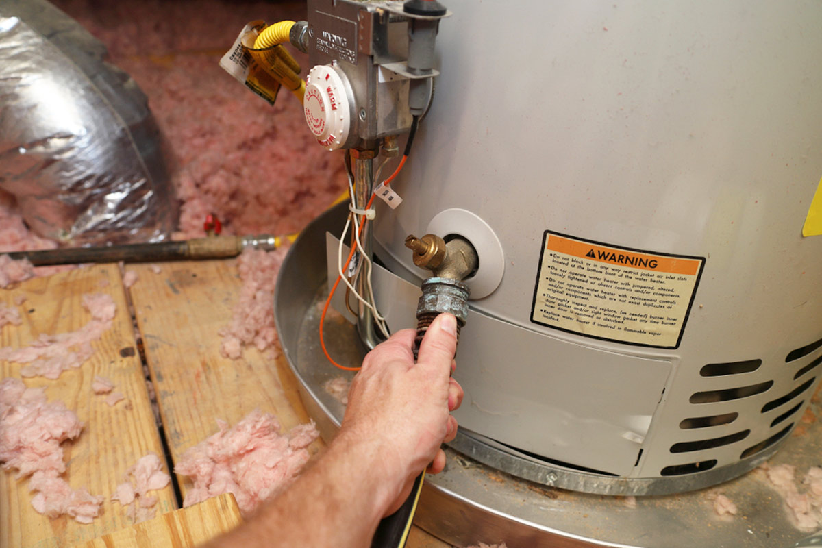 How To Reignite A Water Heater in 6 Easy Steps