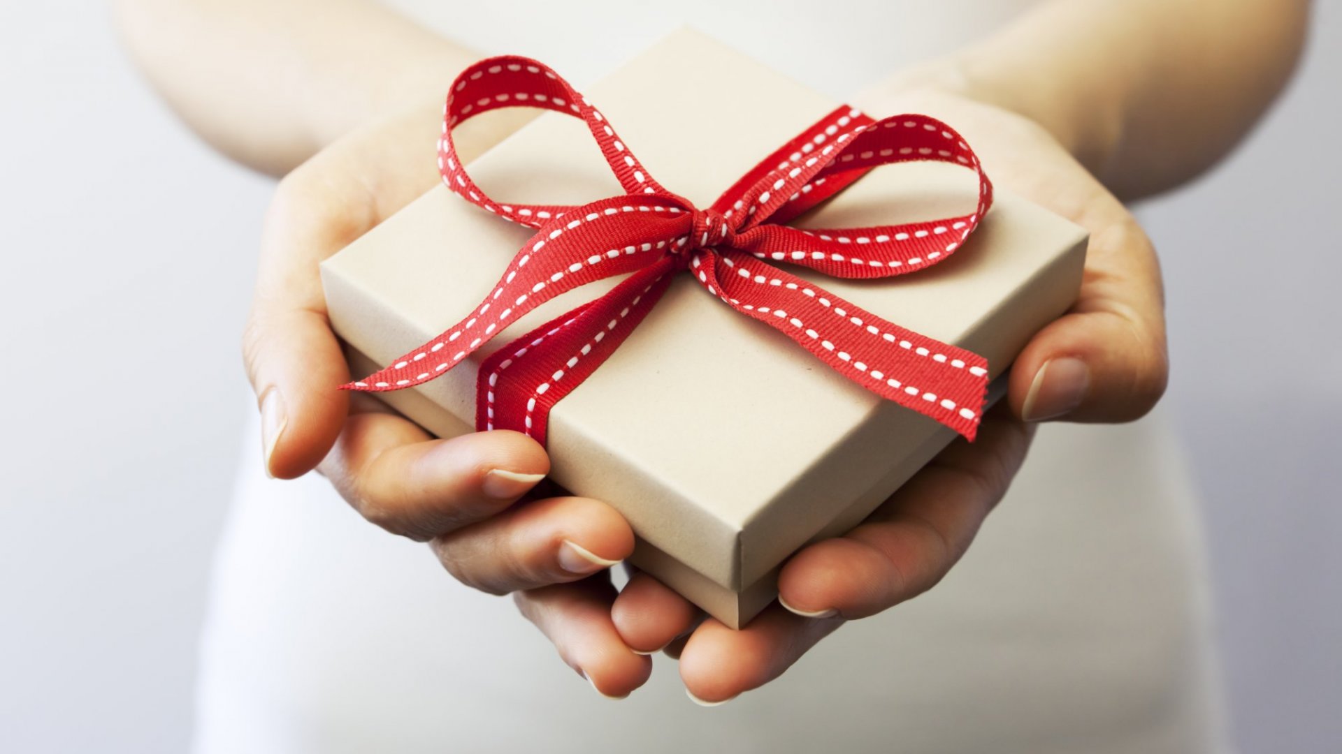 Five Meaningful Gift Ideas for Anyone in Your Life