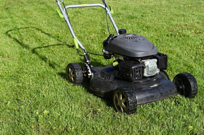 Mower Mishaps: Understanding and Resolving Common Lawn Mower Problems
