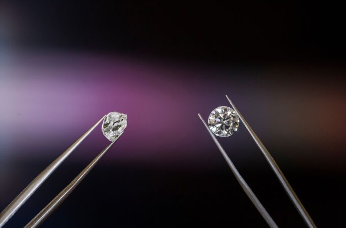 Can Rare Carat Help with Diamond Cleaning and Maintenance Tips?