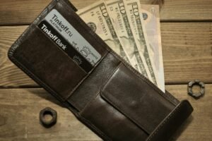 Small Steps, Big Results: Real-Life Ways to Build Your Personal Wealth Bit by Bit